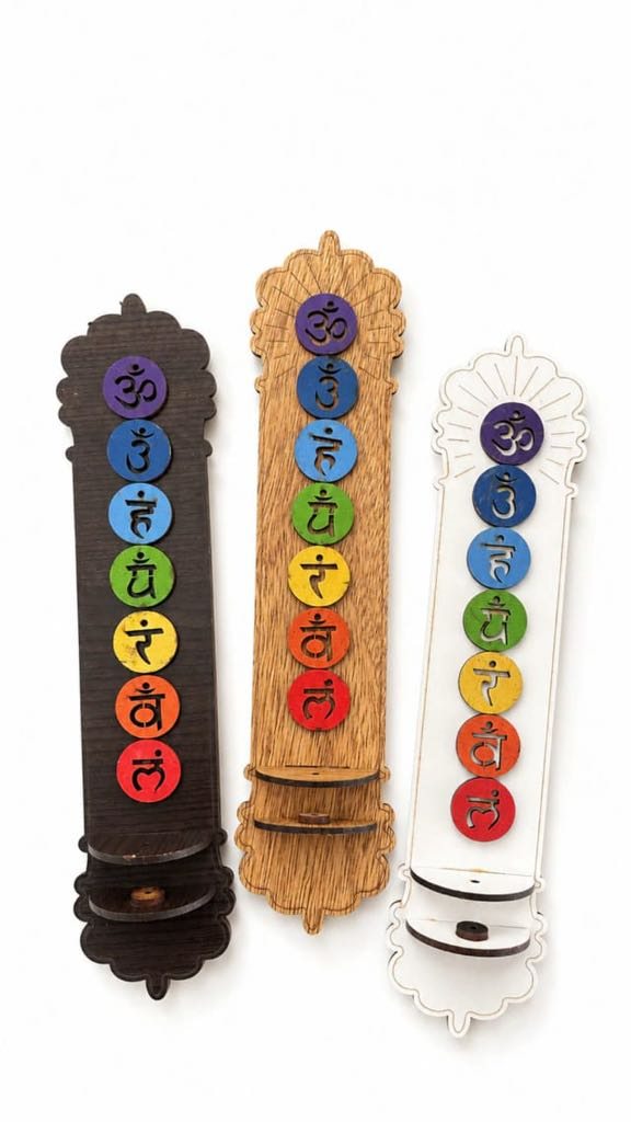 Porta sahumerio colgante 7 Chakras en tres colores de muestra